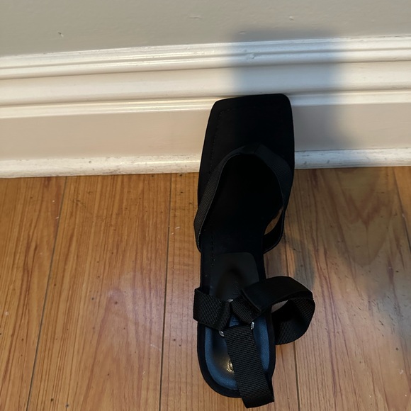 Wild Diva Heels - Picture 4 of 5